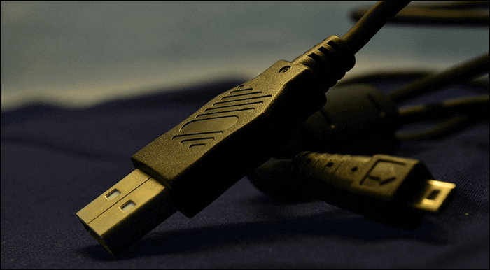 PCにカメラを接続