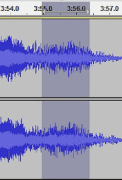 タイムラインから、バックグラウンドノイズを除去したいオーディオトラックをクリックし、選択する